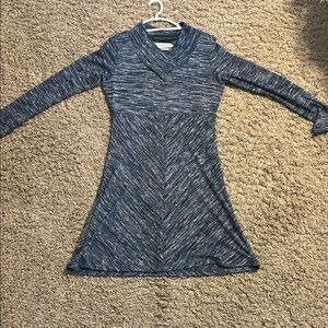 Aventura Gray V-Neck Long Sleeve Sweater Dress